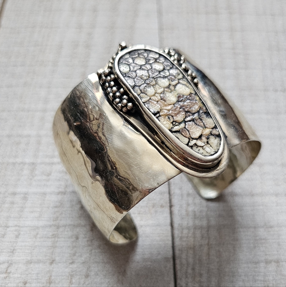 Vintage Pale Gold Plated Cuff Bracelet. Pebble Stone Bracelet. Boho.